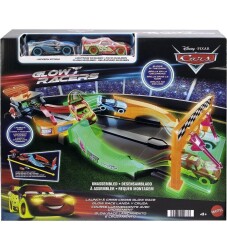 Cars Karanlıkta Parlayan Yarışçılar Pist Seti HPD80 - Mattel